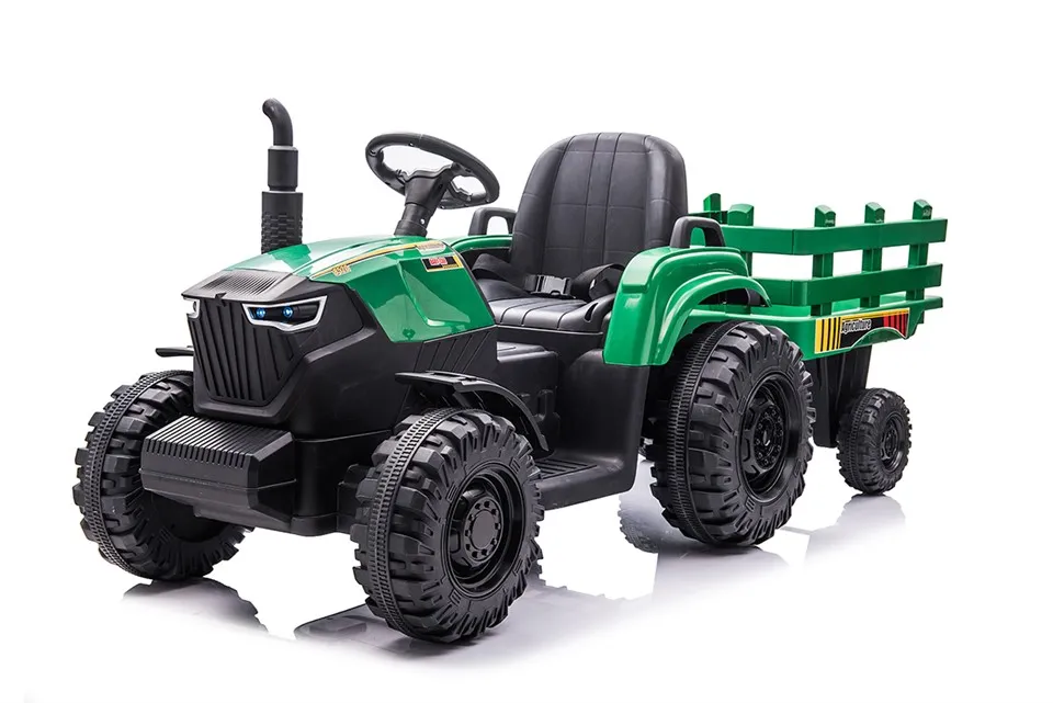 Otroci se vozijo z avtomobilom Otroške igrače Električni avtomobili